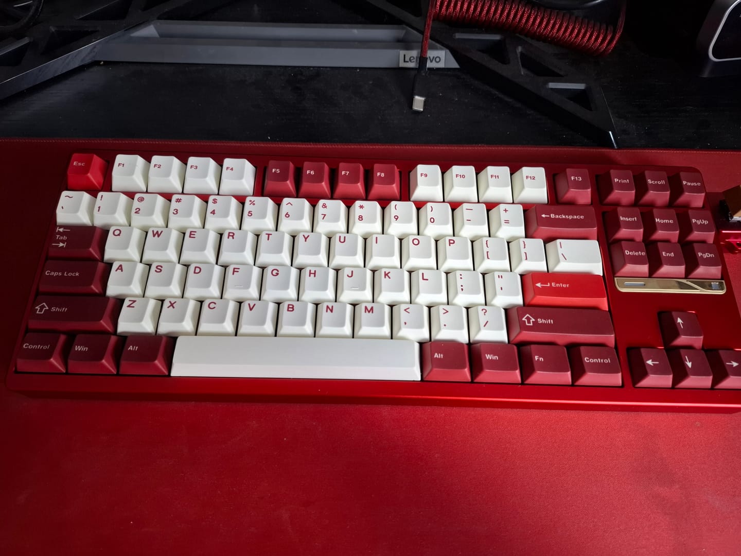 Customer photo review of Evoworks -  Evo80 80% TKL Mechanical Keyboard