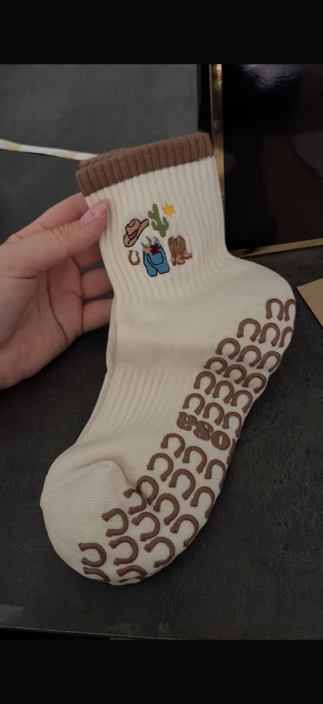 Customer photo review of Cowgirl