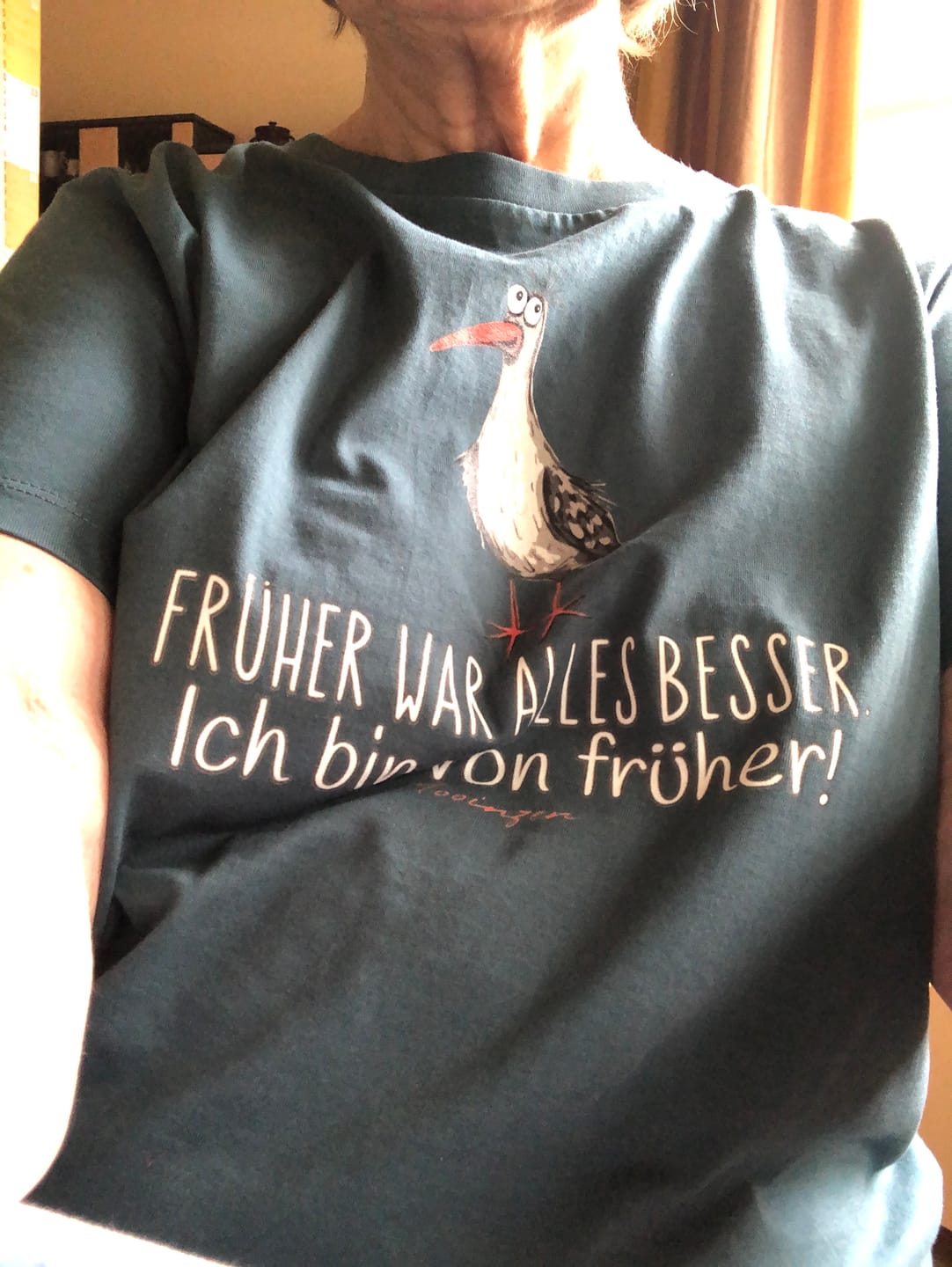Customer photo review of Früher war alles besser!  · Damen Premium Bio T-Shirt 2.0