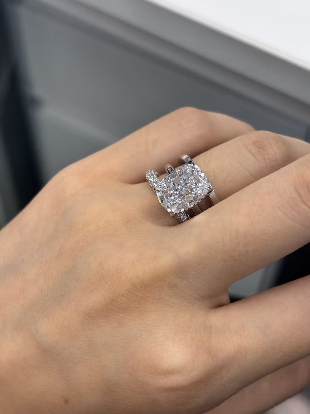Customer photo review of S925 3PC Wedding Sets 6.5Ct Elongated Cushion Cut Wedding Ring Set With Classic Wedding Bands