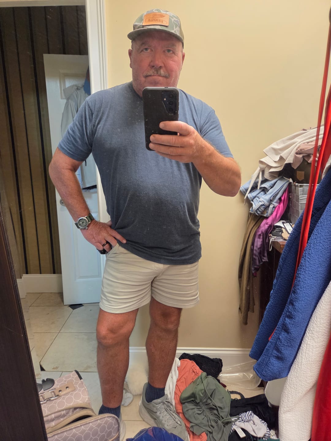 Customer photo review of Ultra-Stretch 5" Chino Shorts - Cream