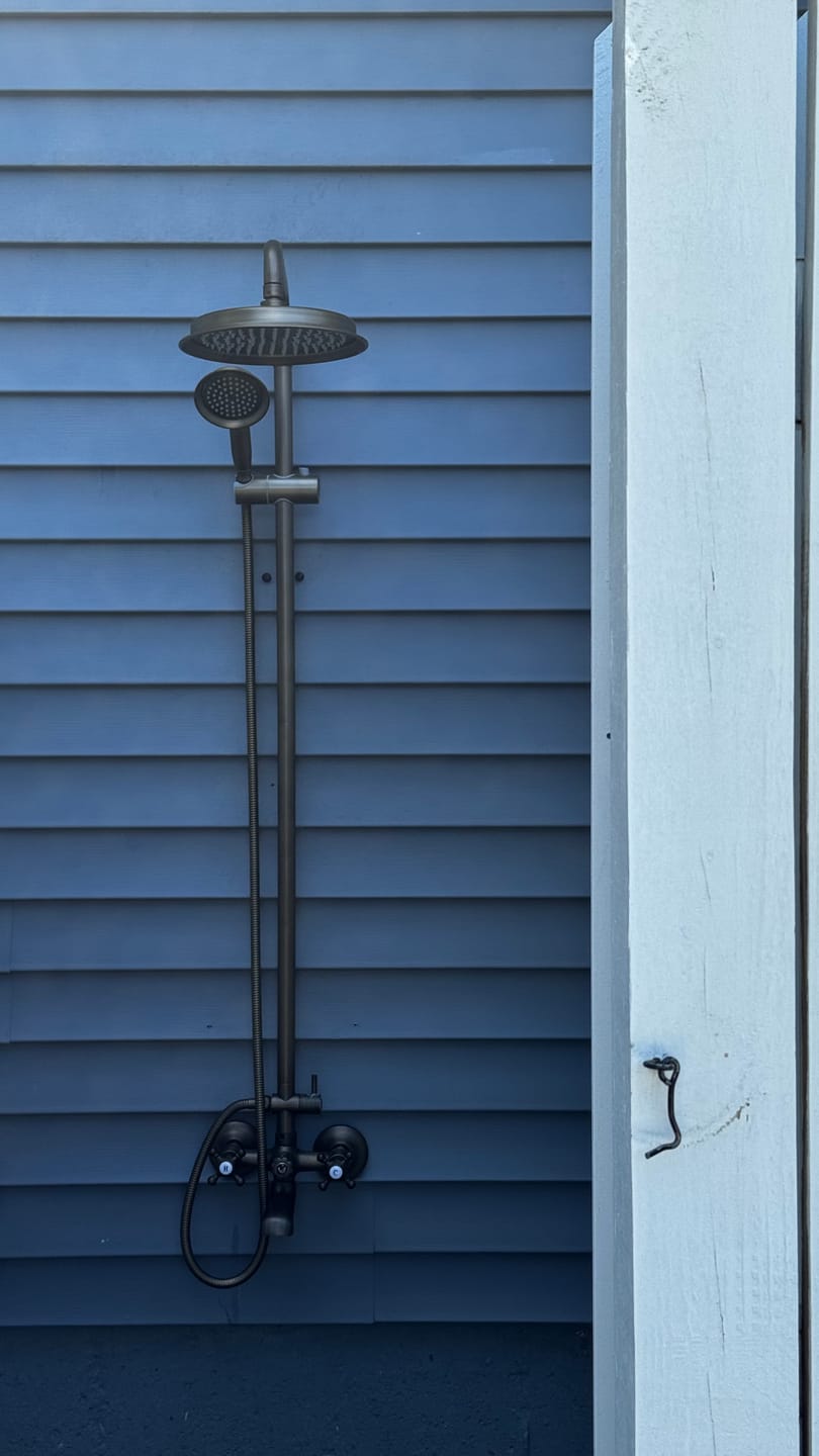 Customer photo review of Vintage Outdoor Shower with Rainfall Head, Handheld & Tub Spout
