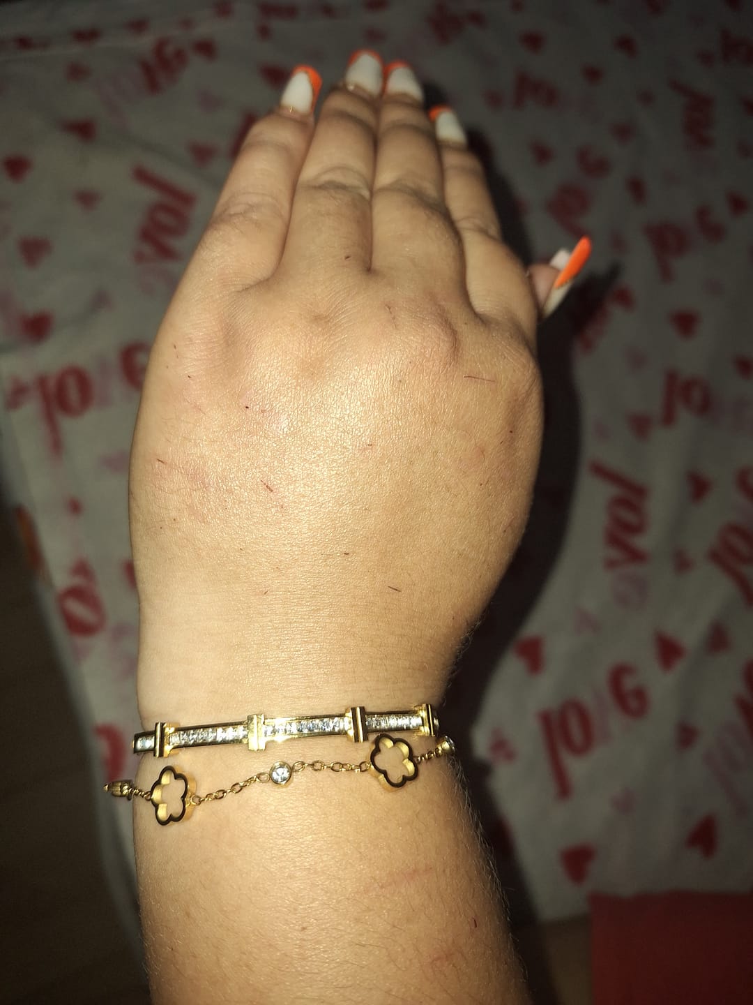 Customer photo review of Bratara cu flori - Gold