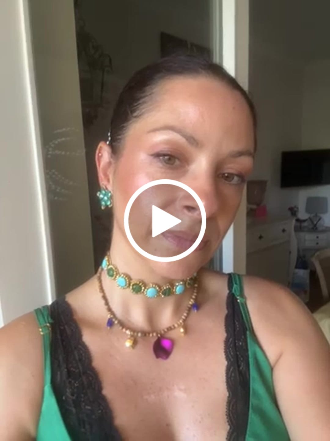 Customer video review of Choker Lampedusa