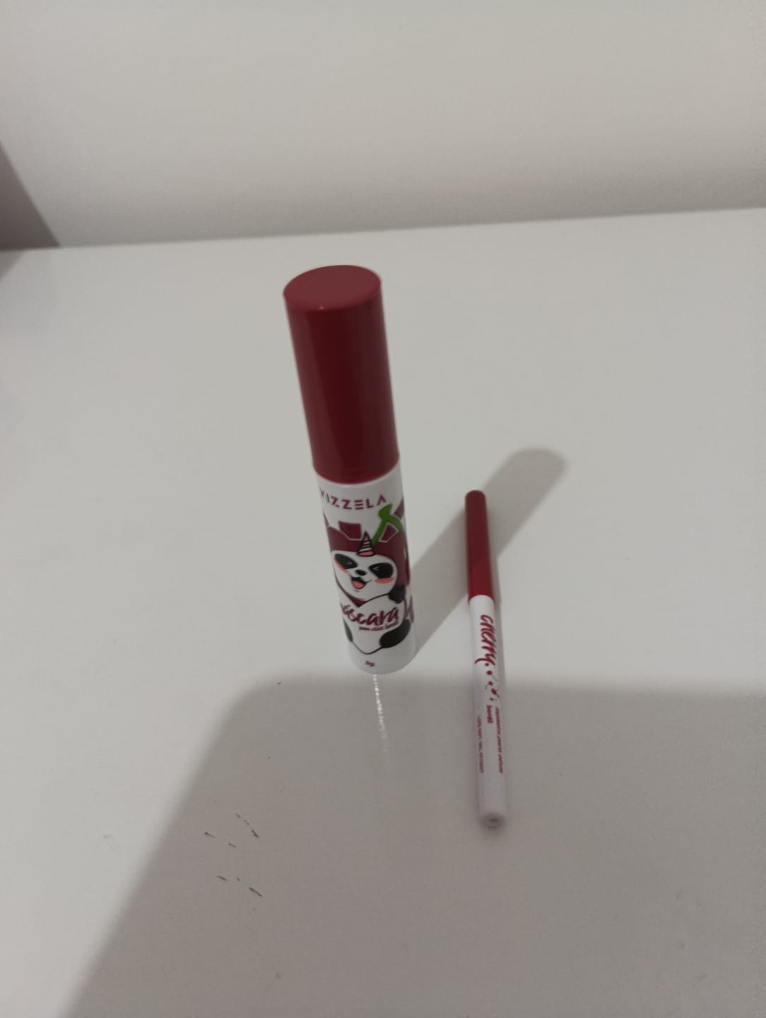 Customer photo review of Máscara para Cílios Big No Panda Cherry - Bordô