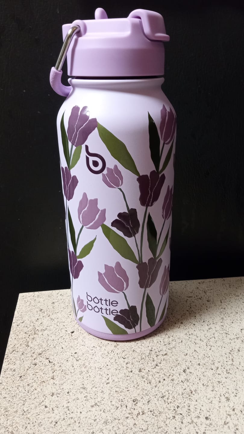 Customer photo review of Hydro X Bottle 32oz - Bow