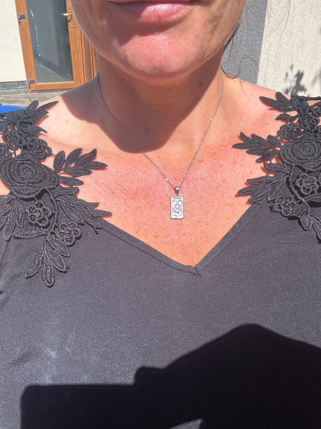 Customer photo review of The Lovers - Tarot Card Necklace