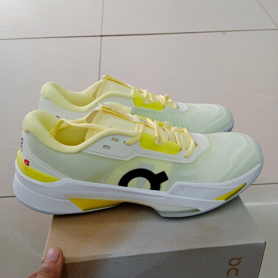 Customer photo review of Roger Pro Fire Lime -RFY-YELLOW