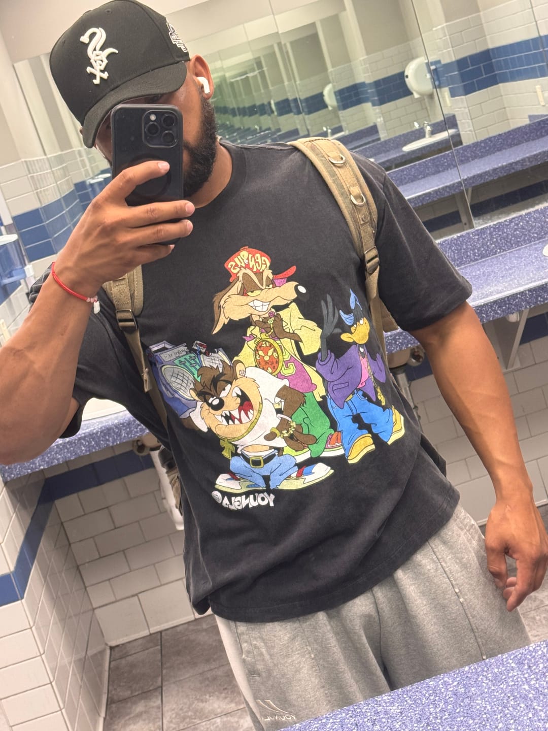 Customer photo review of 4291 - Looney Tunes Vintage Tees