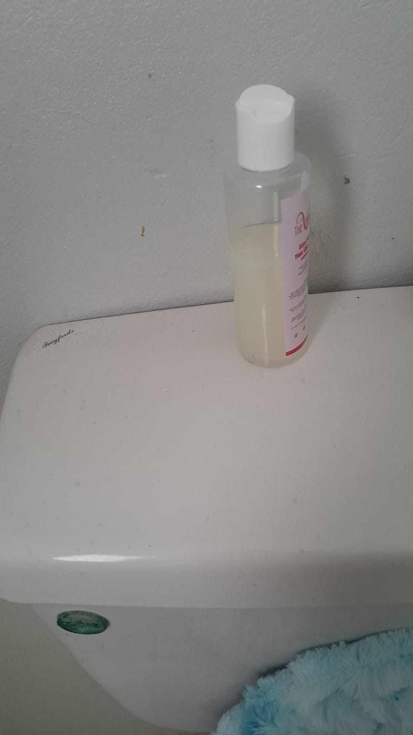 Customer photo review of Stay PHresh Yoni Shower Gel 🛁🌸