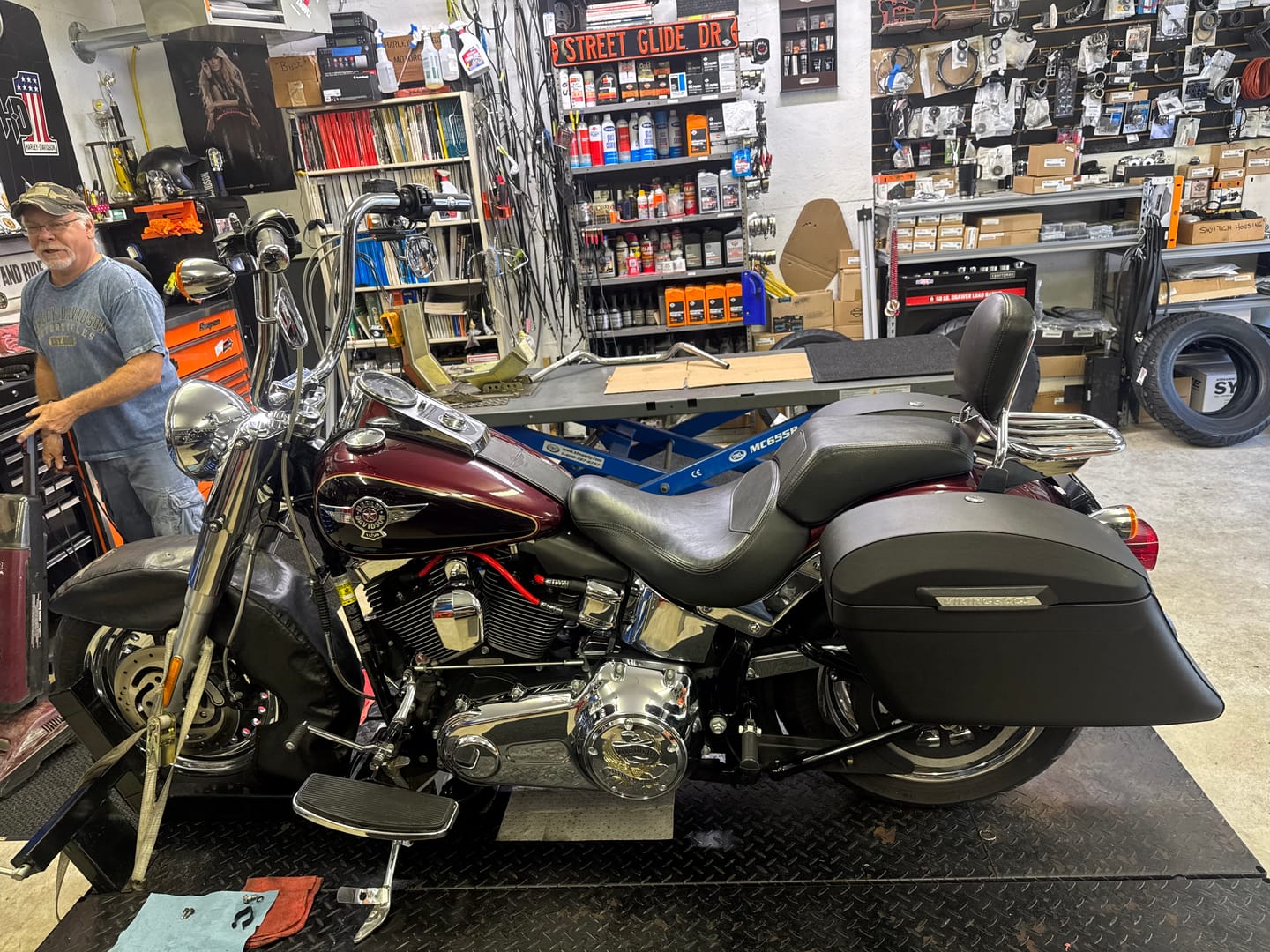 Customer photo review of 44L - Lamellar Stallion Extra Large Leather Covered Motorcycle Hard Saddlebags for Harley Softail Fatboy FLSTF/I