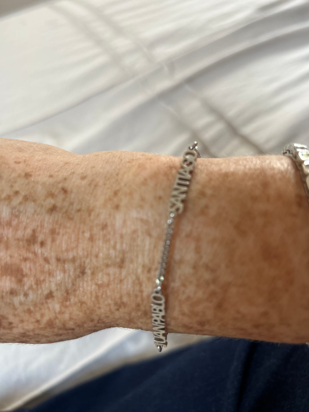 Customer photo review of Pulsera personalizada con nombre