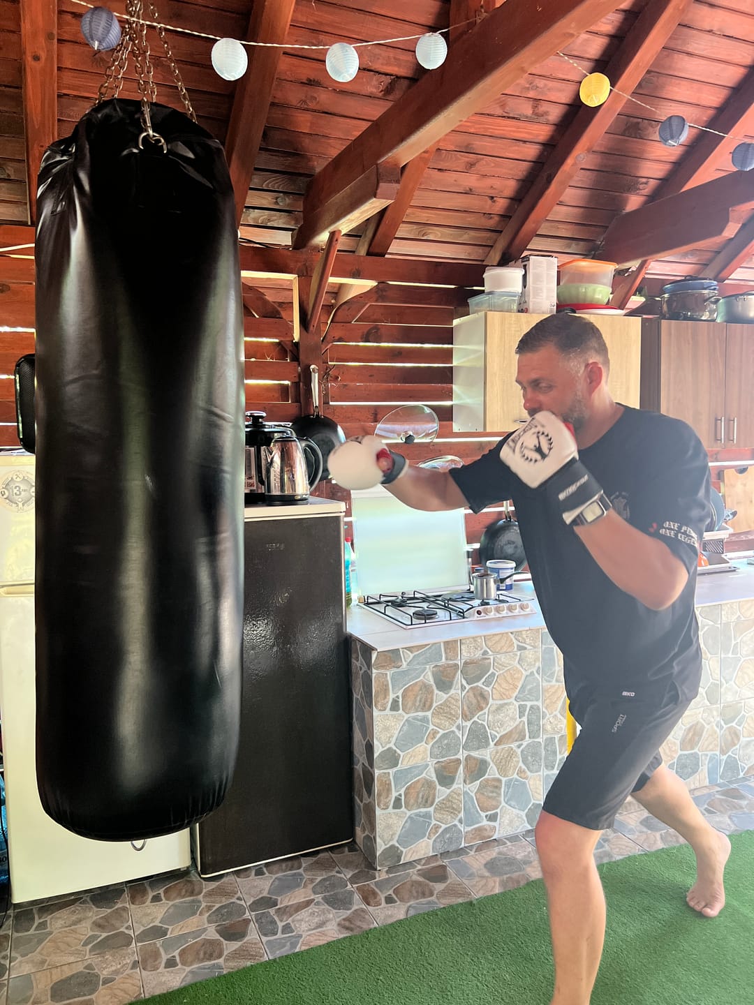 Customer photo review of Breloc Knockout Kickboxing