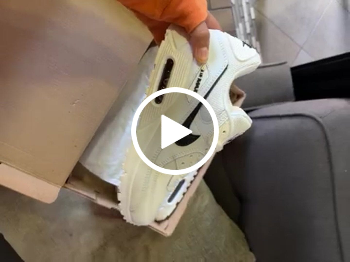 Customer video review of Tenis Max 90 White Black Importado