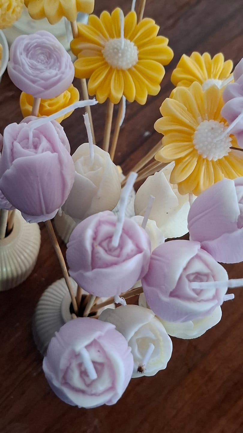 Customer photo review of ✨ Cera Premium Lista para MOLDE – Ideal para Velas de molde ,Waxmelts y figuras decorativas