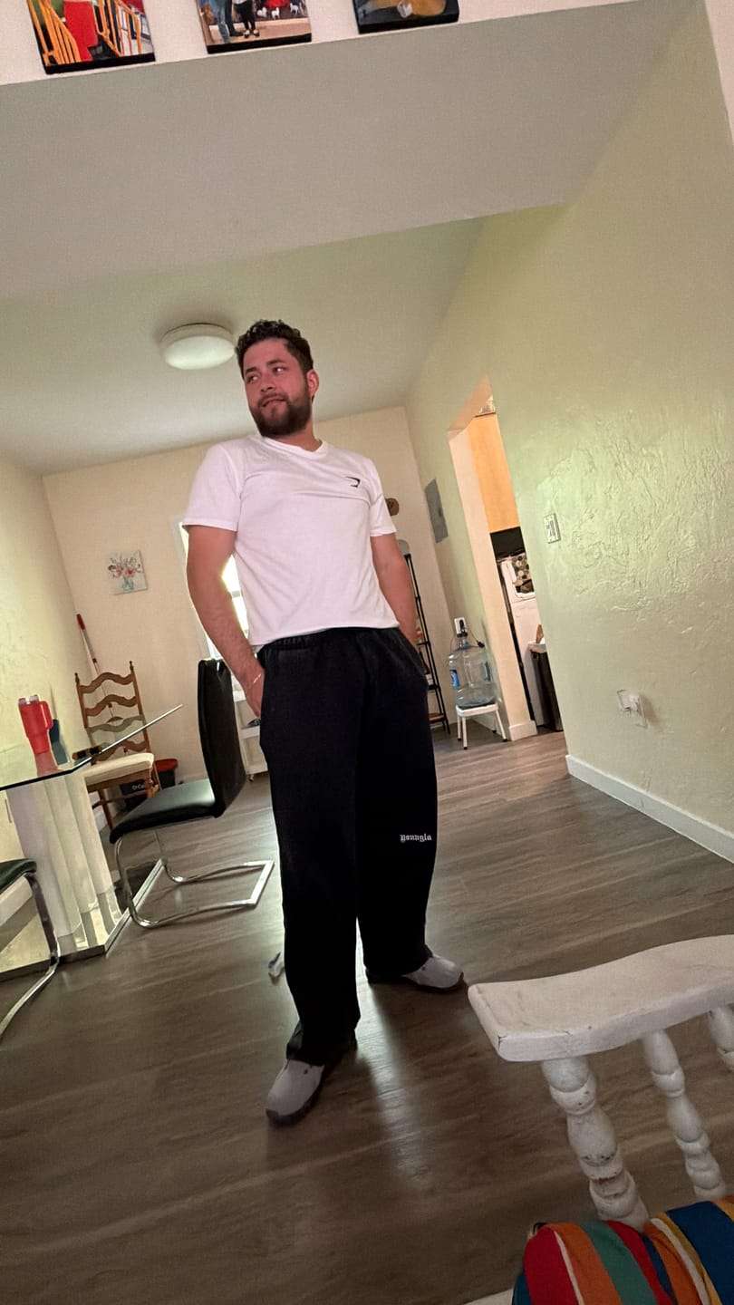 Customer photo review of 2129 - Core Baggy Sweats