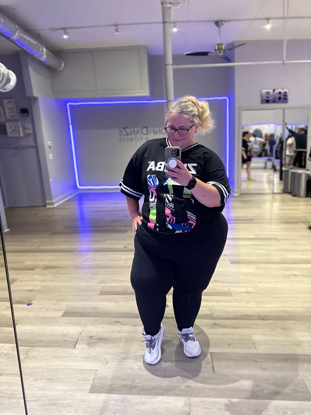 Customer photo review of Dale-Z Oversized Sports Jersey