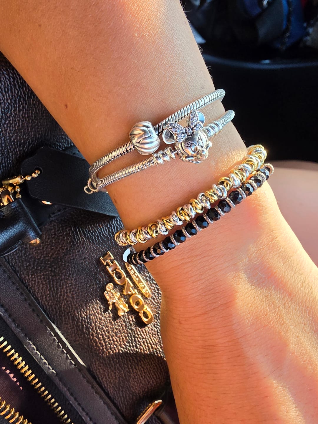 Customer photo review of Bracciale Intreccio