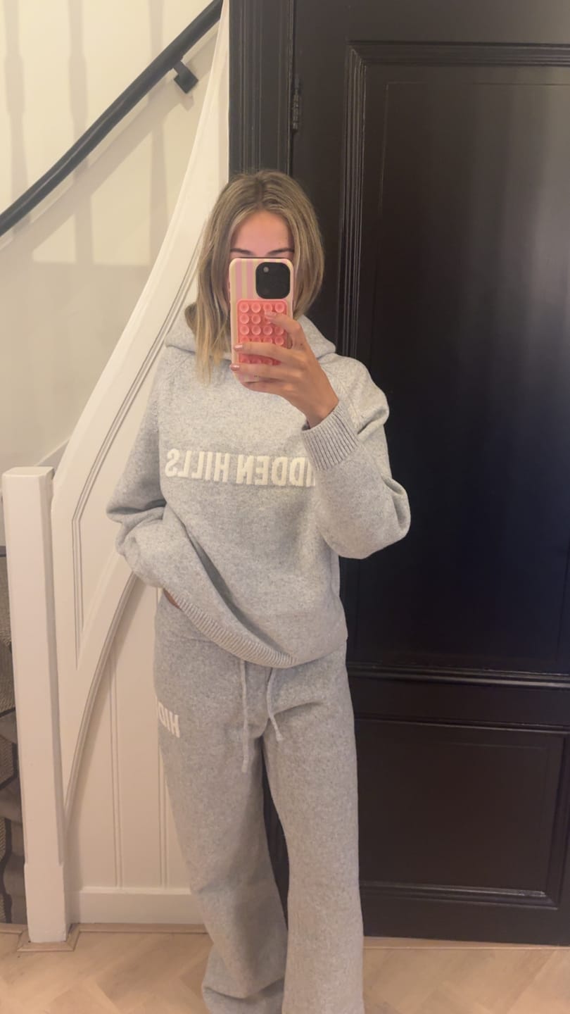 Kundenbewertung mit Foto von KNIT SWEATPANTS LIGHT GREY