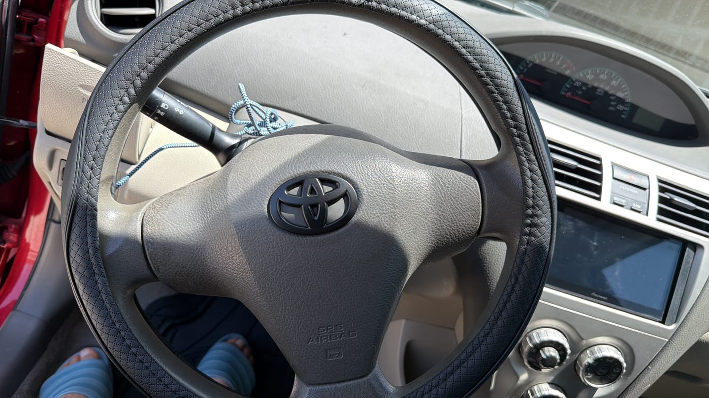 Customer photo review of Steering Wheel Emblem Overlay