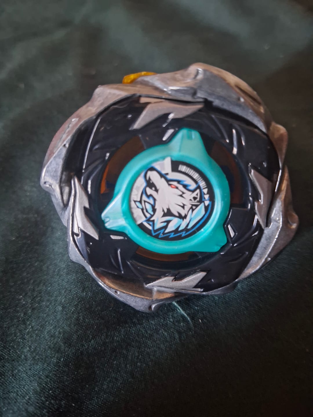 Customer photo review of Takara Tomy Beyblade X CX-10 Wolf Hunt F0-60DB