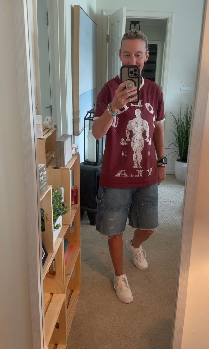 Customer photo review of 4009 - Golds Gym Ringer Tees