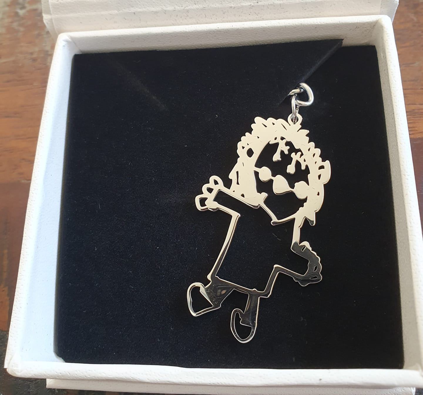 Customer photo review of Dessin d'enfant en collier ou pendentif