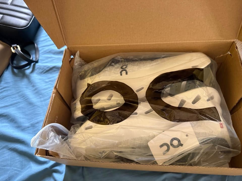 Customer photo review of Cloudtilt Black Ivory - CTI