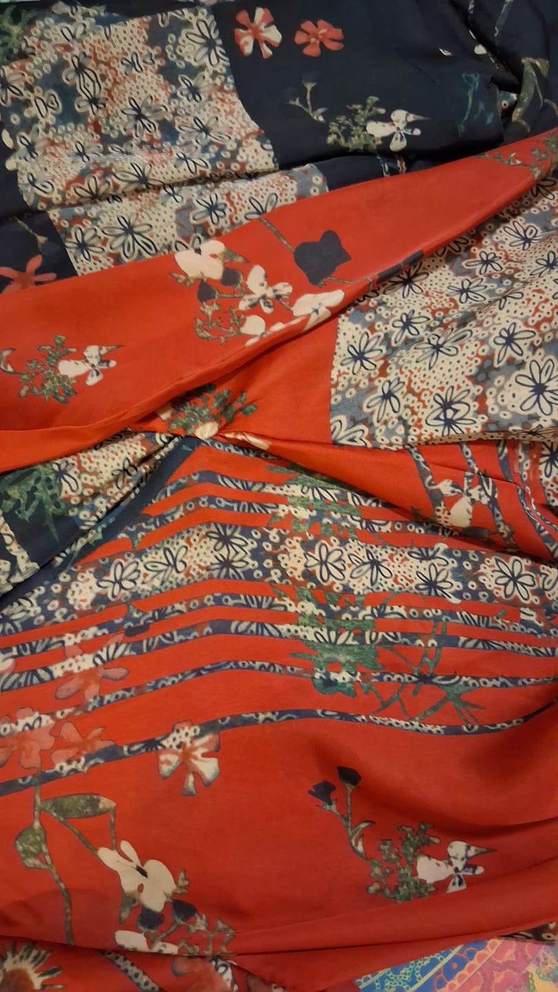 Customer photo review of Plus Size Spliced Floral Print Vintage Tencel Women Dress