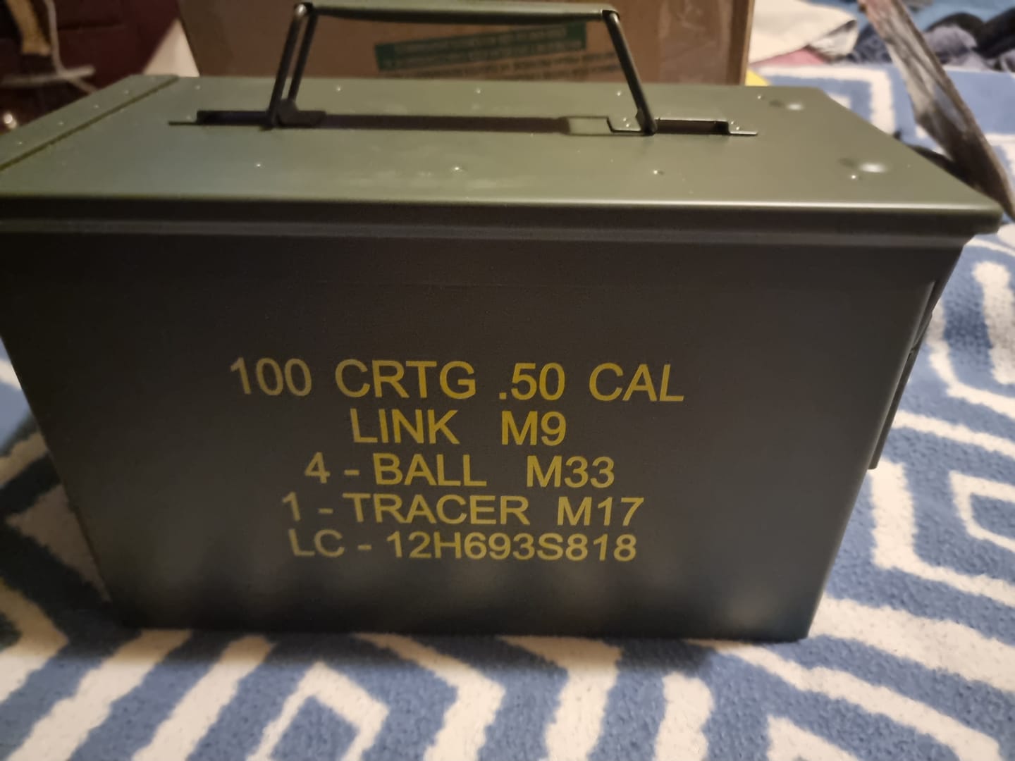 Customer photo review of CAJA DE METAL  CALIBRE .50 COLOR VERDE