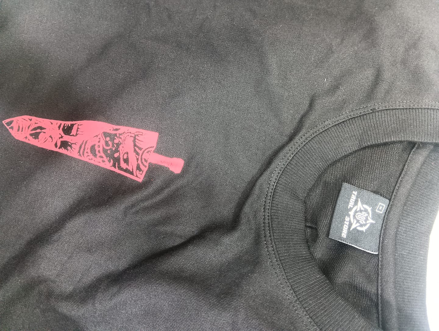 Customer photo review of Berserk Armor 01 // Screen & Puff // Oversized T-shirt
