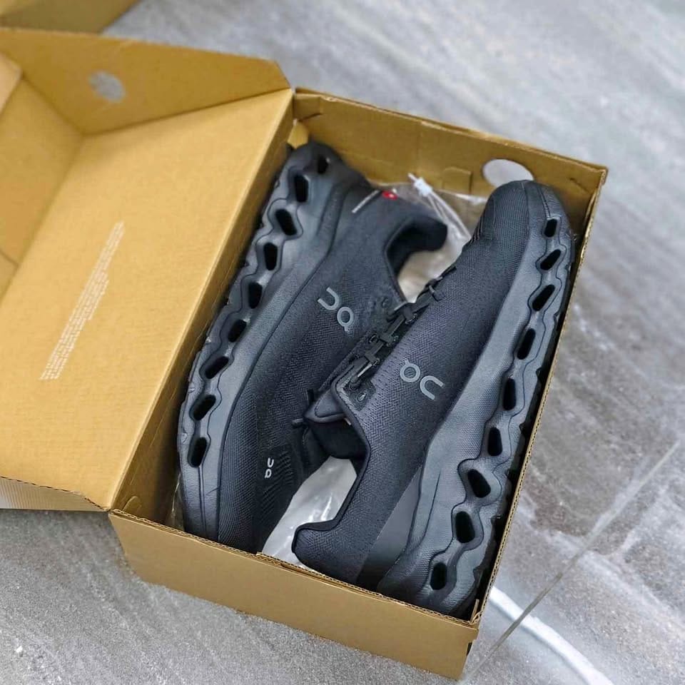 Customer photo review of Cloudtilt Eclipse Black - CTE