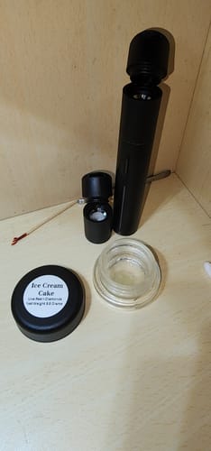 Customer photo review of Ice Cream Cake | Live Resin Diamonds