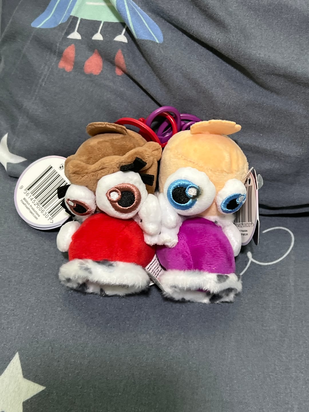 Customer photo review of Kinger & Queenie Magnetic Plush Keychains