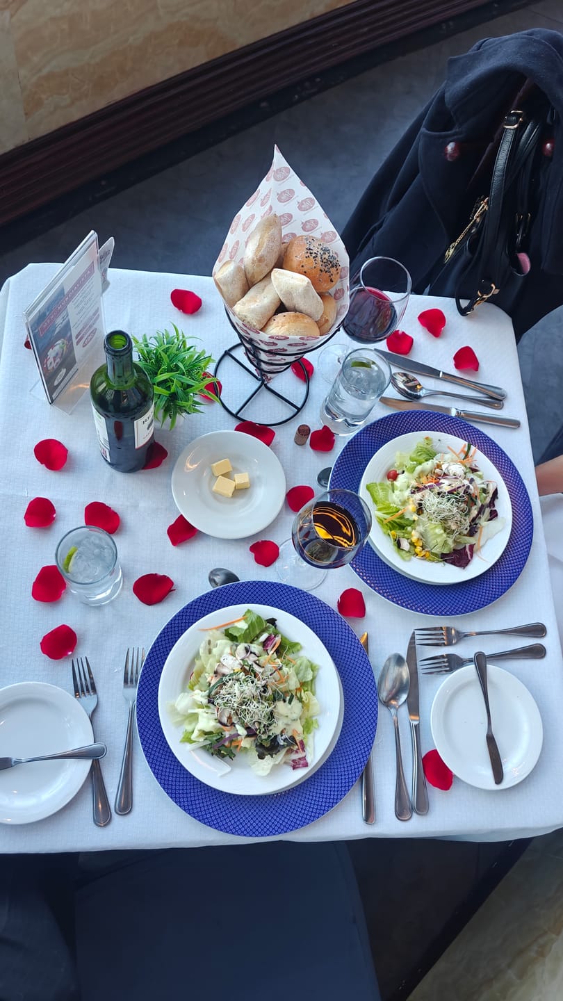 Customer photo review of Cena Romántica