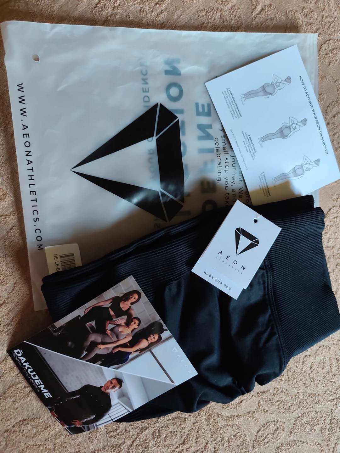 Customer photo review of DEFINE SCRUNCH LEGGINGS
