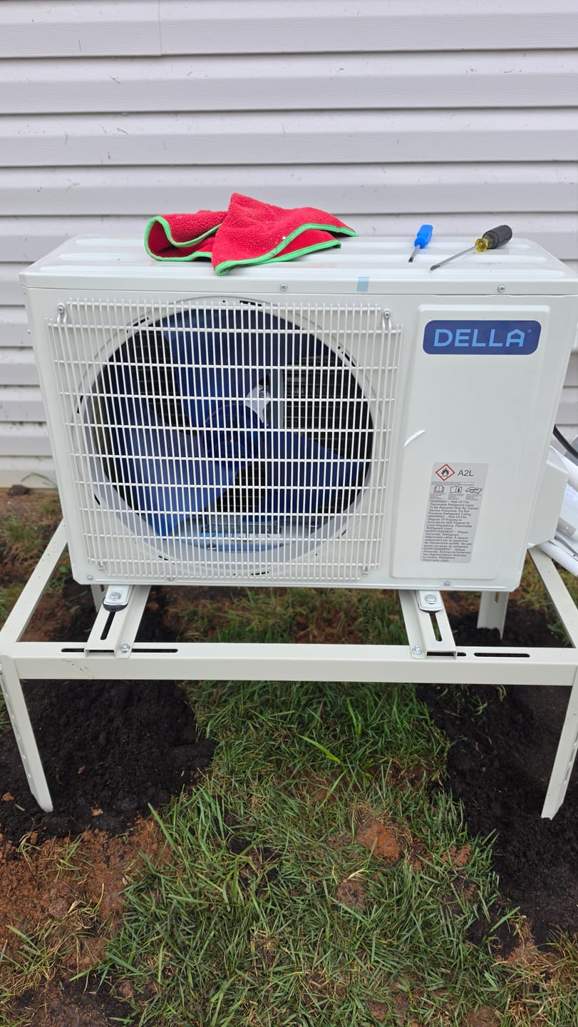 Customer photo review of DELLA Ground Stand Bracket for 9000-45000 BTU Mini Split