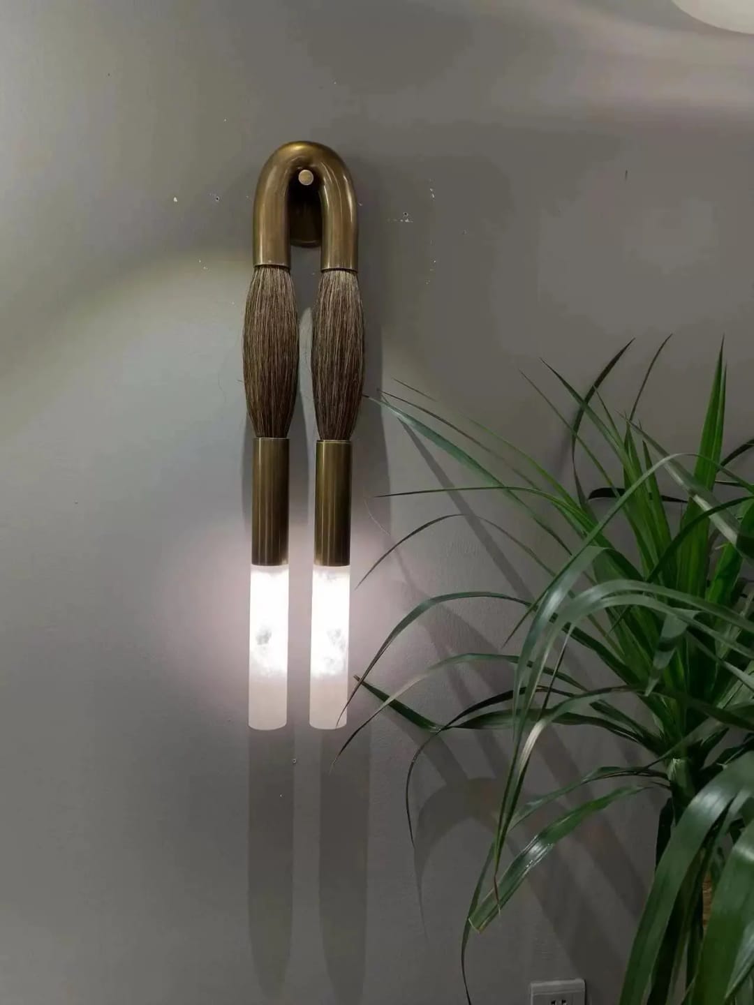 Customer photo review of Horsehair Wall Lamp, Wrought Iron, White Glass Shade, G9, 3000K