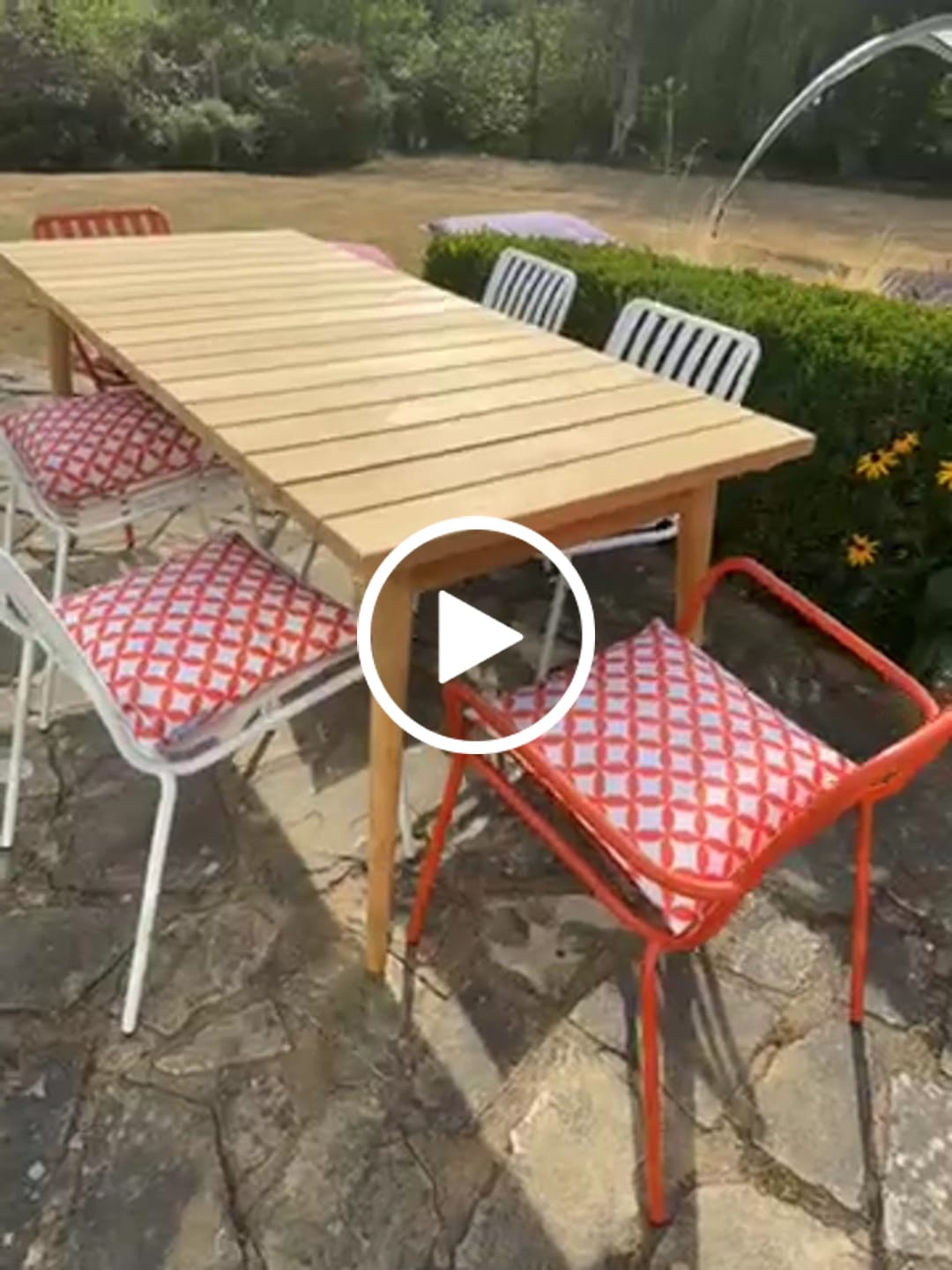 Customer video review of Outdoor Garden Waterproof Cushion - Bahia