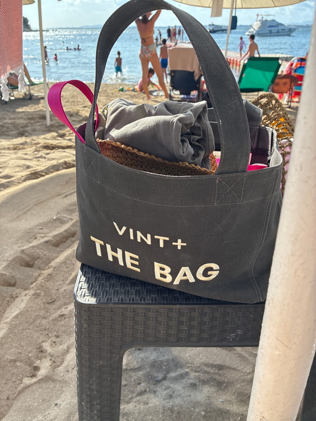 Customer photo review of FERMUARLI MUMLU KANVAS TOTE ÇANTA - KÜÇÜK - ANTRASİT