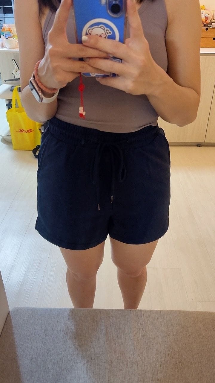 Customer photo review of High-Waisted Cotton Sweat Shorts