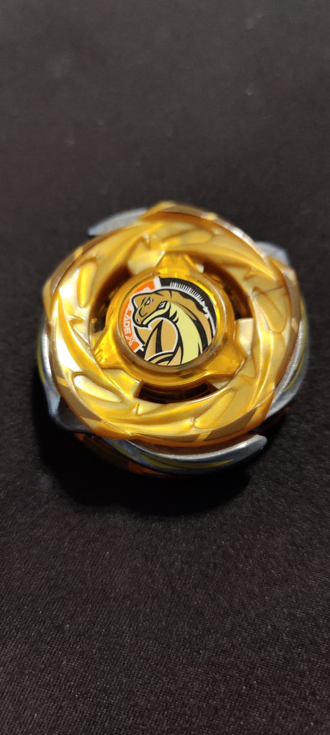 Customer photo review of Takara Tomy Beyblade X CX-18 Random Booster BrachioWhip OW5-70Nr