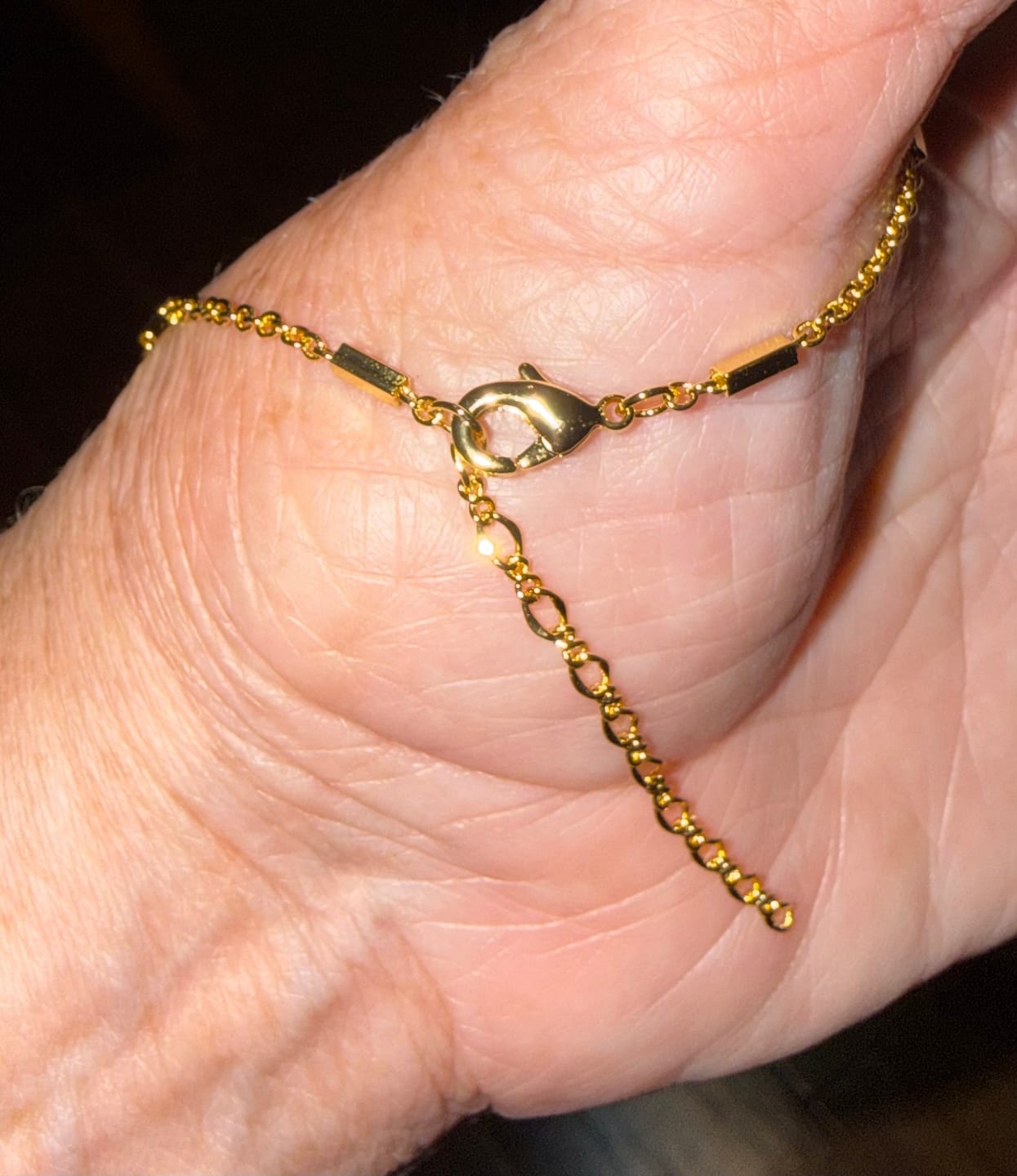 Customer photo review of Cassidy 18k White Gold Plated Stacking Necklace Chain