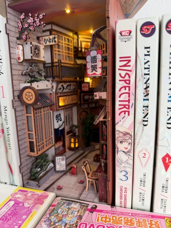 Customer photo review of Alley Waiting for the Cat