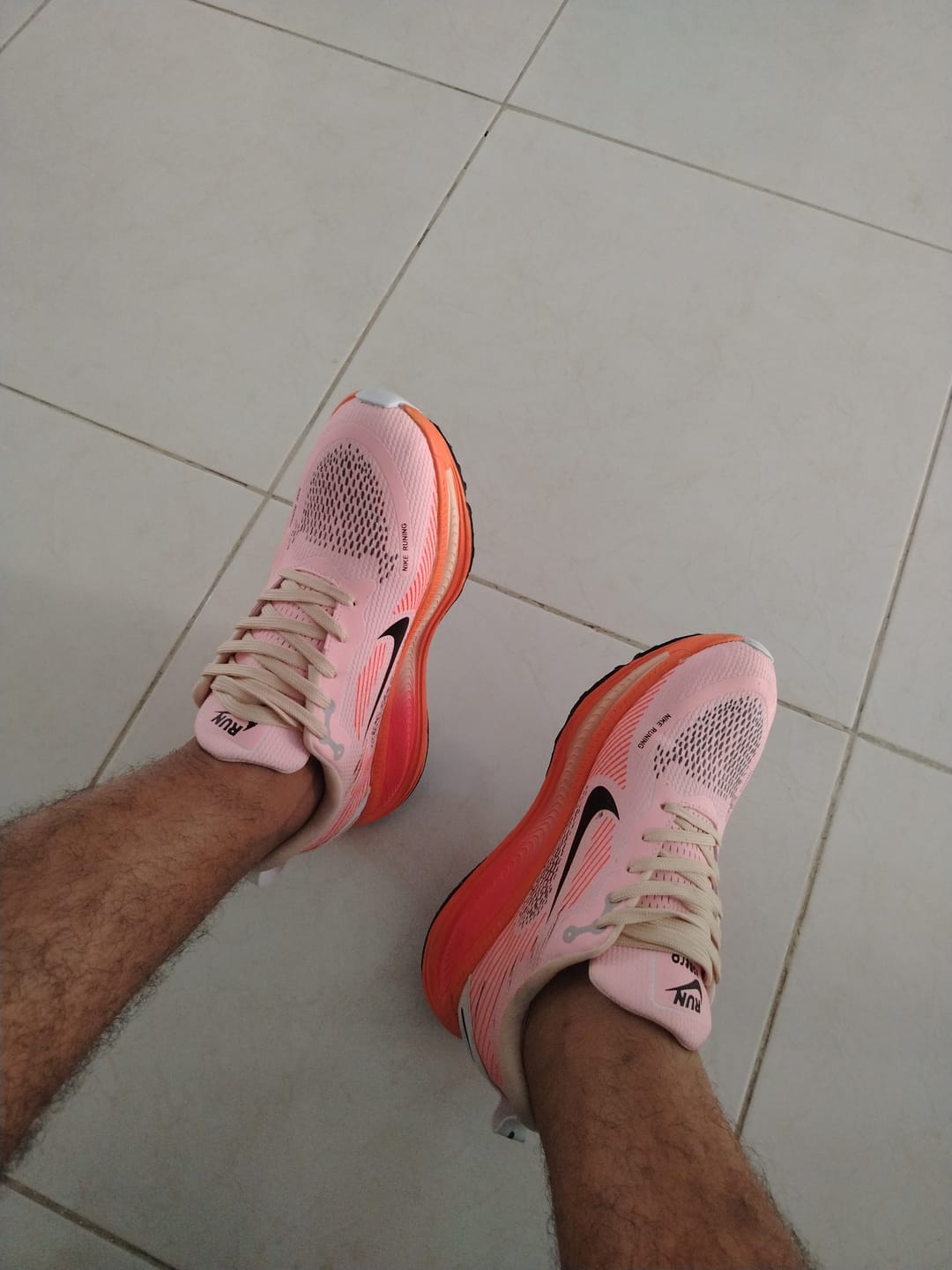 Customer photo review of NIKE VOMERO 18