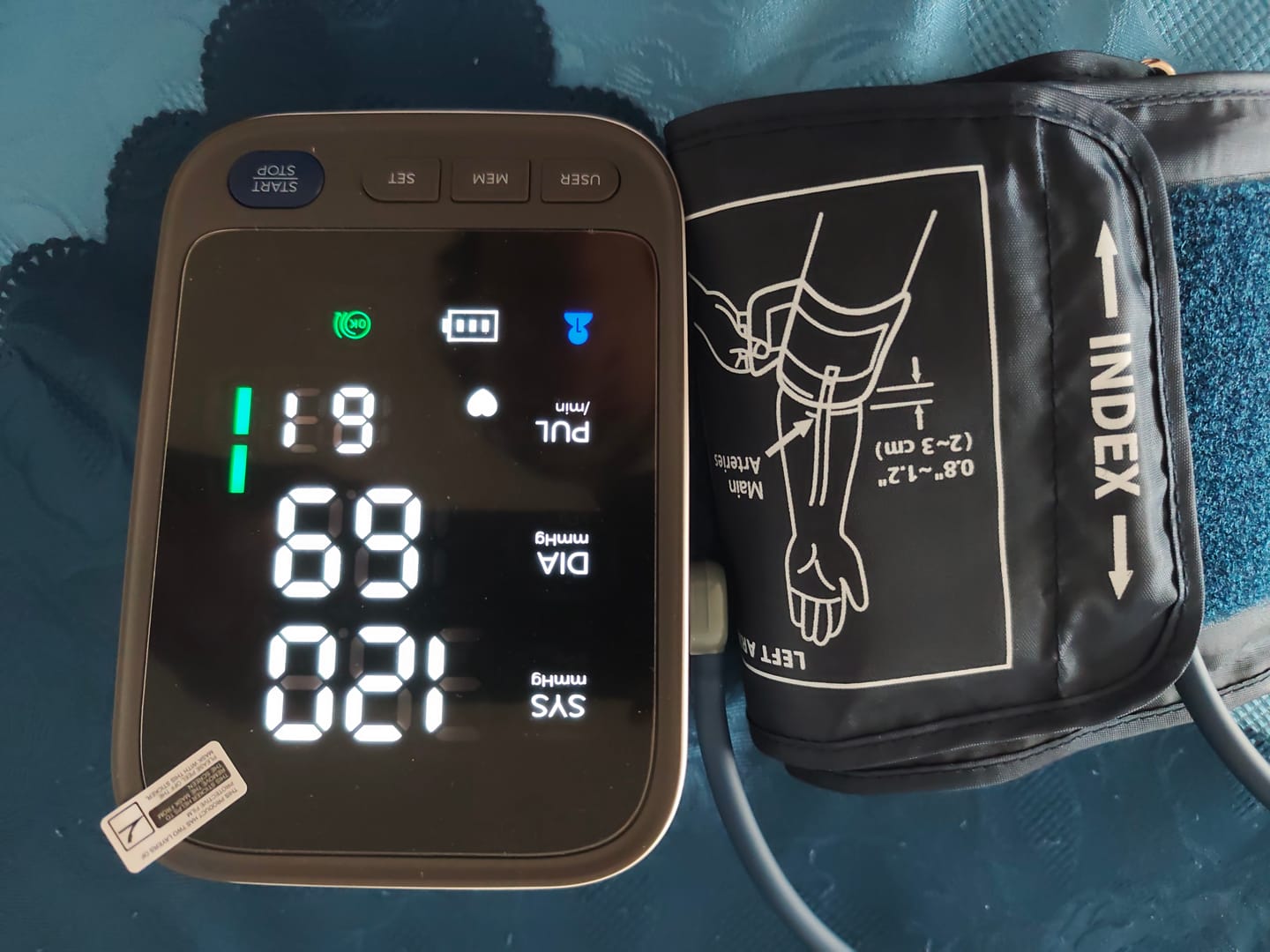 Customer photo review of Blutdruckmessgerät V8 Ultra — Next-Gen Präzisionssensor für klinisch genaue Messungen
