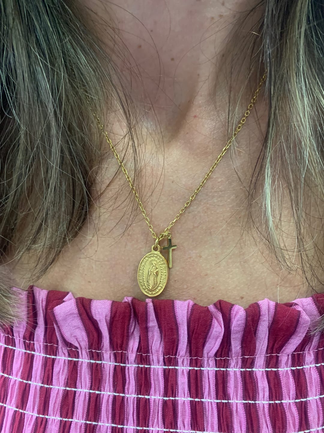 Customer photo review of Collar Virgen de Guadalupe
