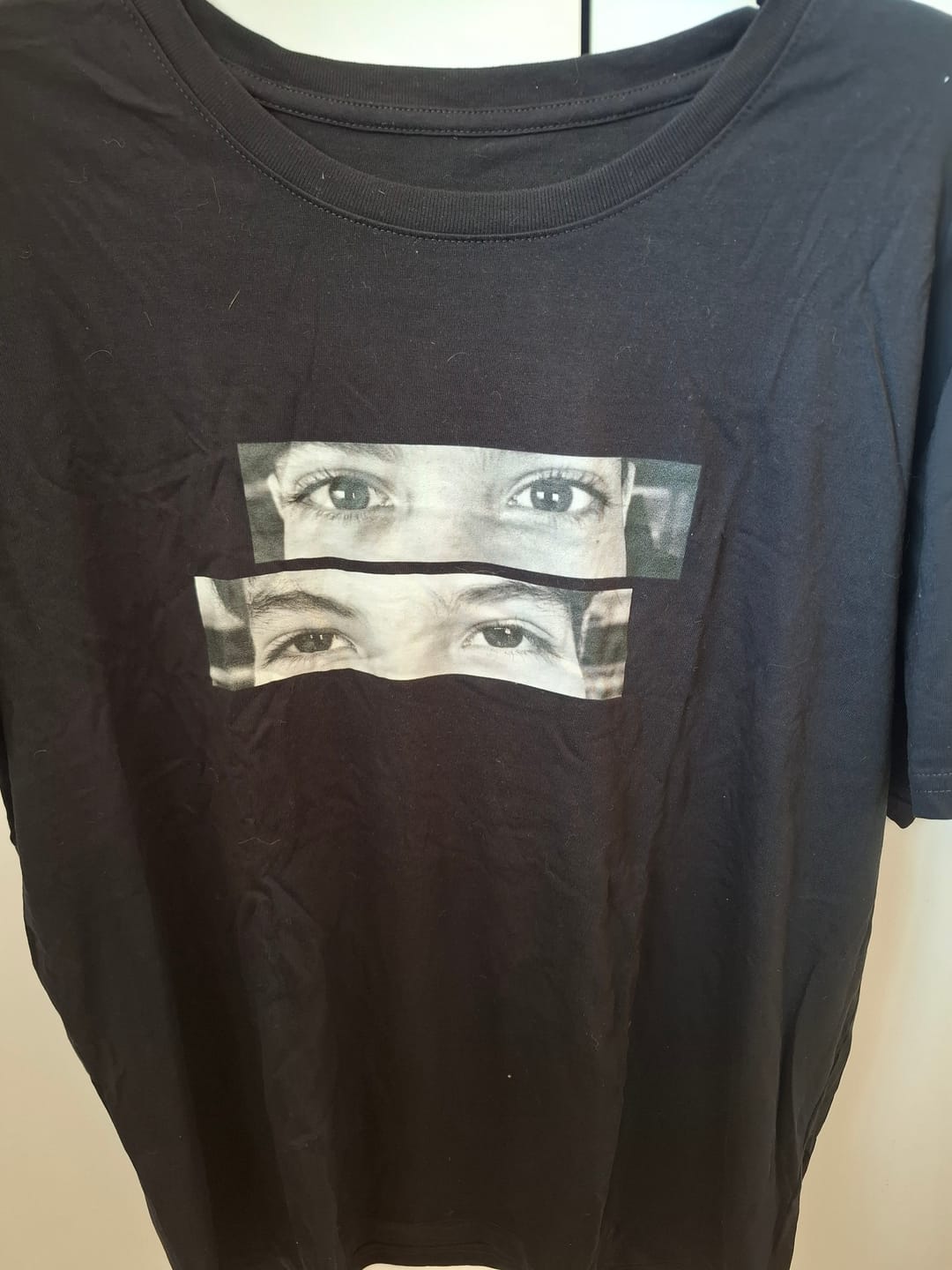 Customer photo review of Camiseta Personalizada OLHARES DOS FILHOS - Algodão Peruano