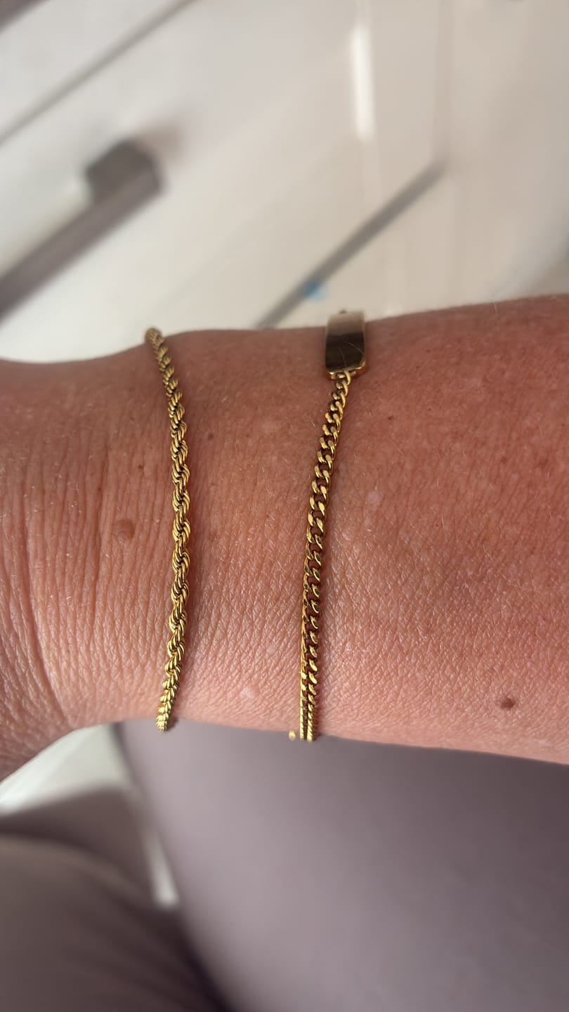 Customer photo review of Rope Chain Bracelet in Gold