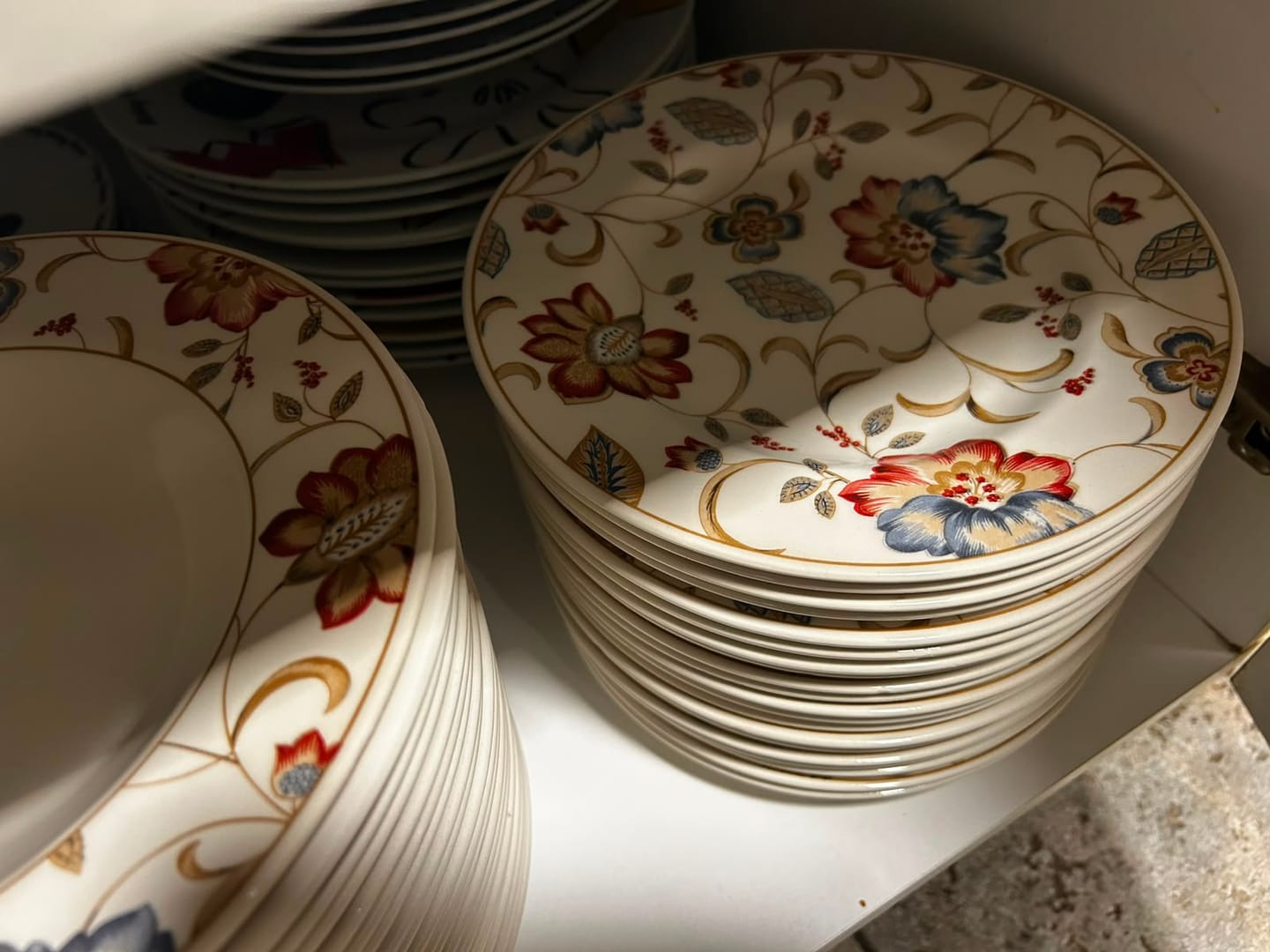 Customer photo review of Juego De Vajilla Fina 30 Piezas Jacobean Queens by Churchill